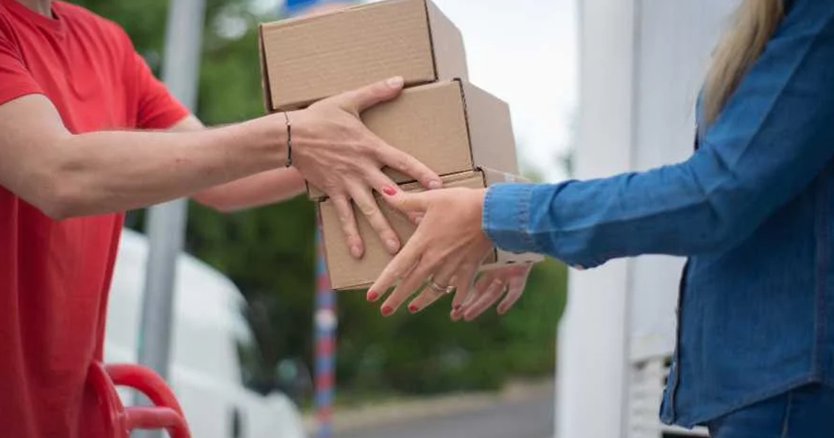 door to door courier pickup Delhi